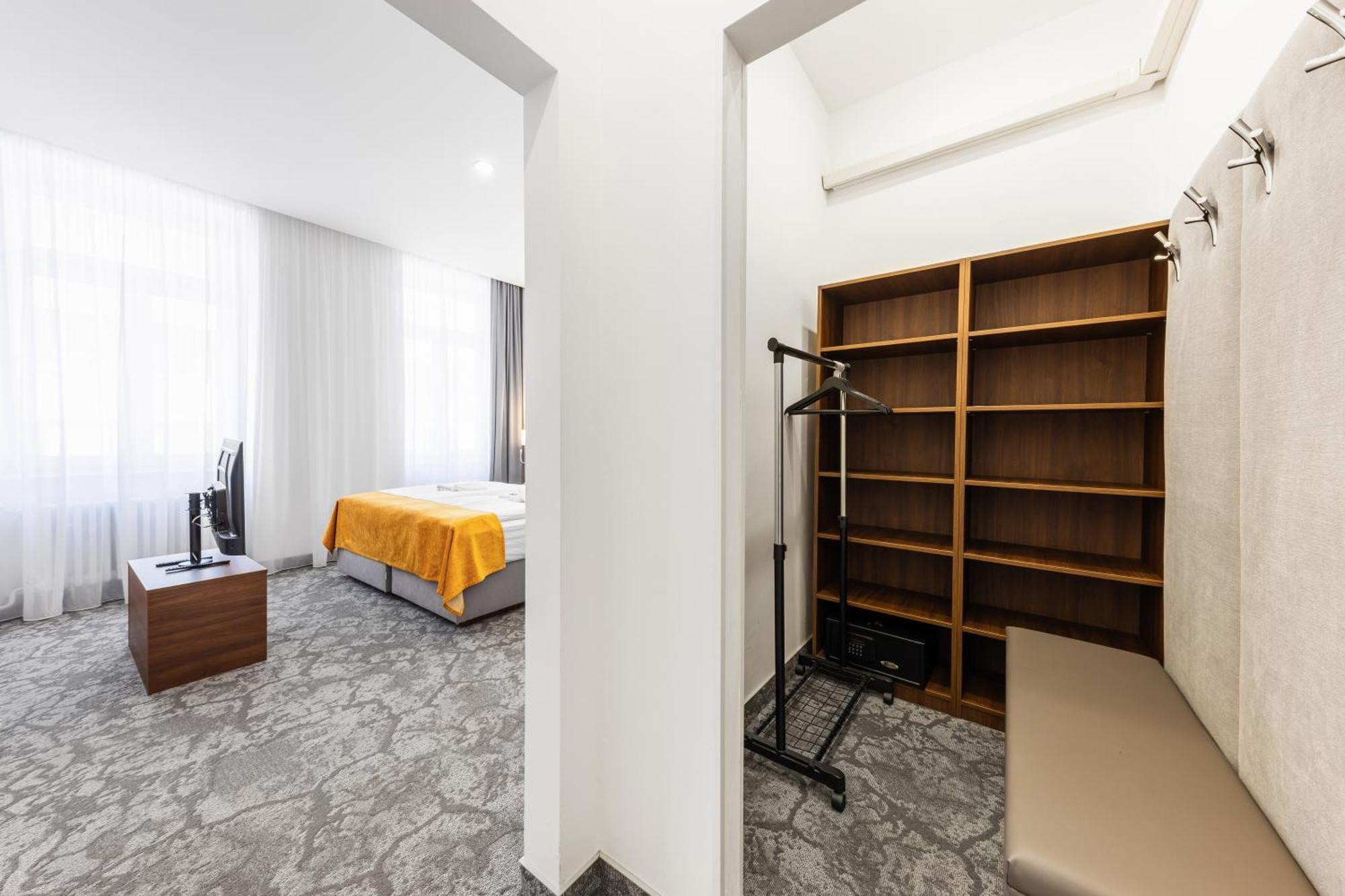 Hotel A1 Royal Plaza Prag Exterior foto
